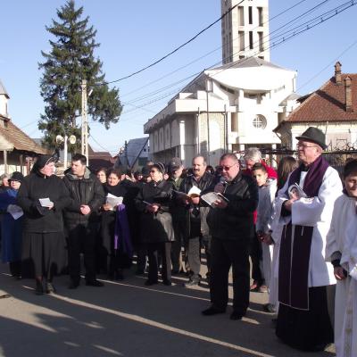 1 aprilie: Târgu Ocna: Procesiune la Calea Sfintei Cruci