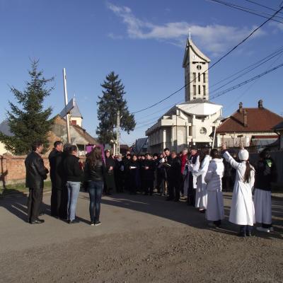1 aprilie: Târgu Ocna: Procesiune la Calea Sfintei Cruci