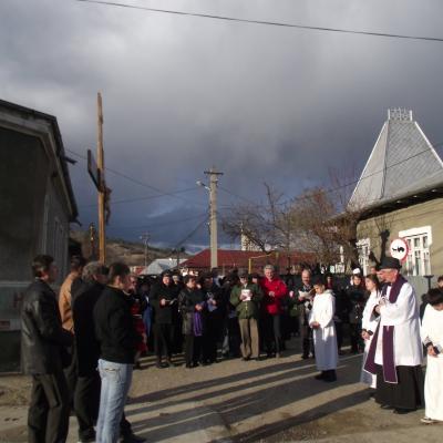 1 aprilie: Târgu Ocna: Procesiune la Calea Sfintei Cruci