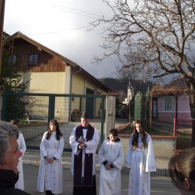 1 aprilie: Târgu Ocna: Procesiune la Calea Sfintei Cruci