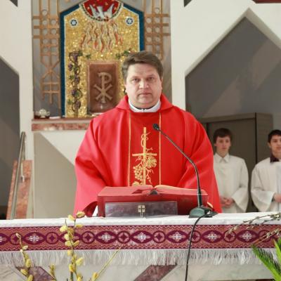 1 aprilie: Bacău: Procesiune de Florii pe străzile oraşului