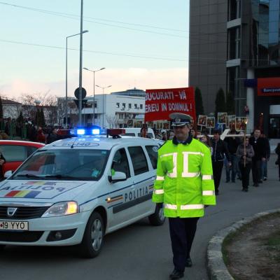 1 aprilie: Bacău: Procesiune de Florii pe străzile oraşului