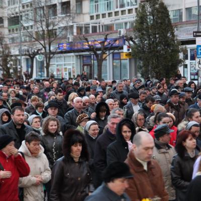 1 aprilie: Bacău: Procesiune de Florii pe străzile oraşului