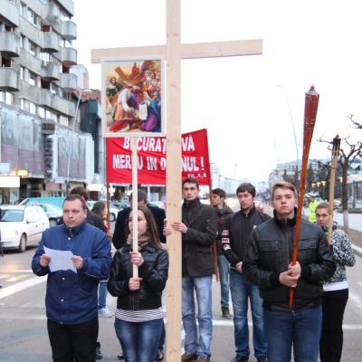 1 aprilie: Bacău: Procesiune de Florii pe străzile oraşului