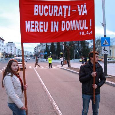 1 aprilie: Bacău: Procesiune de Florii pe străzile oraşului