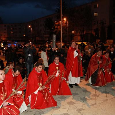 1 aprilie: Bacău: Procesiune de Florii pe străzile oraşului