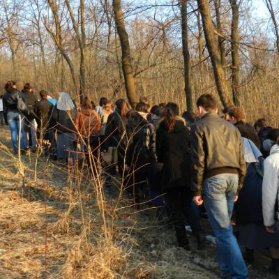 2 aprilie: Iaşi: Calea Sfintei Cruci pe Dealul Cetăţuii