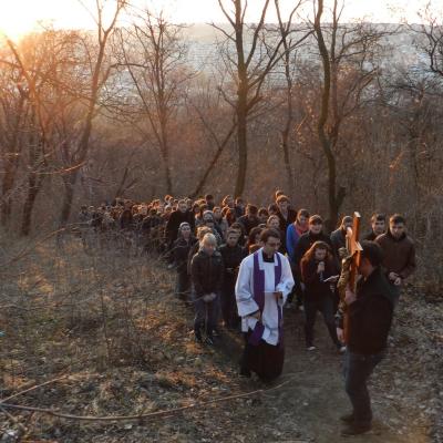 2 aprilie: Iaşi: Calea Sfintei Cruci pe Dealul Cetăţuii