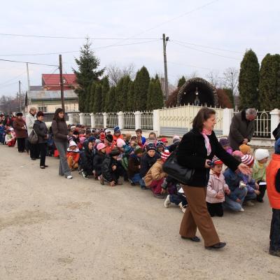 4 aprilie: Buruieneşti: O şcoală altfel, o zi altfel
