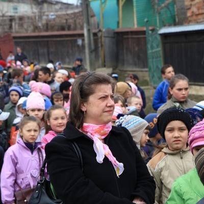 4 aprilie: Buruieneşti: O şcoală altfel, o zi altfel