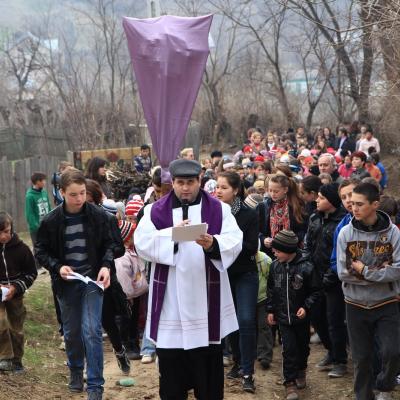 4 aprilie: Buruieneşti: O şcoală altfel, o zi altfel