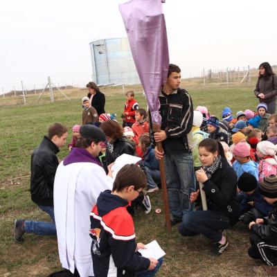 4 aprilie: Buruieneşti: O şcoală altfel, o zi altfel