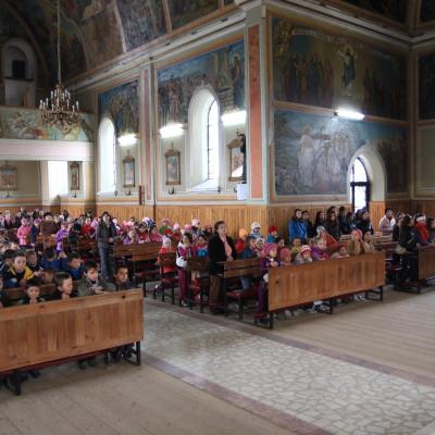 4 aprilie: Buruieneşti: O şcoală altfel, o zi altfel