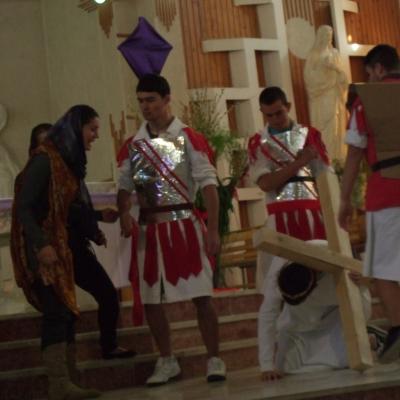 4 aprilie: Bacău: Calea crucii în variantă scenică