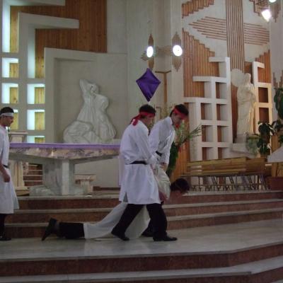 4 aprilie: Bacău: Calea crucii în variantă scenică