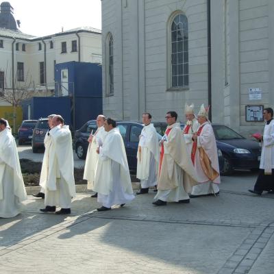 5 aprilie: Iaşi: Liturghia crismei