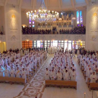 5 aprilie: Iaşi: Liturghia crismei