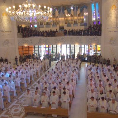 5 aprilie: Iaşi: Liturghia crismei