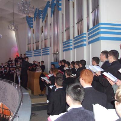 5 aprilie: Iaşi: Liturghia crismei