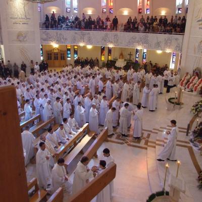 5 aprilie: Iaşi: Liturghia crismei