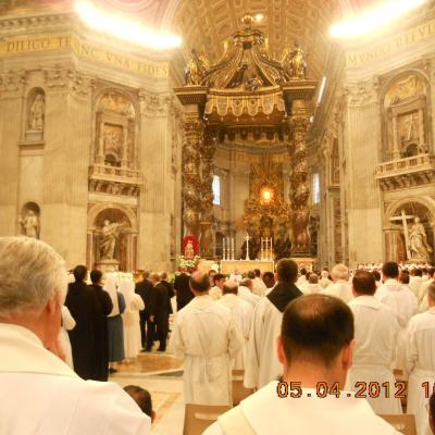 5 aprilie: Vatican: Liturghia crismei împreună cu Sfântul Părinte