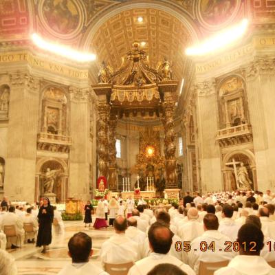 5 aprilie: Vatican: Liturghia crismei împreună cu Sfântul Părinte