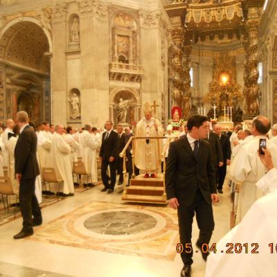 5 aprilie: Vatican: Liturghia crismei împreună cu Sfântul Părinte