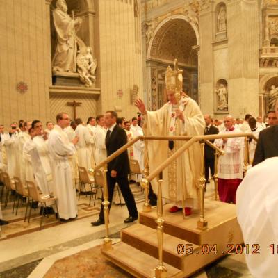 5 aprilie: Vatican: Liturghia crismei împreună cu Sfântul Părinte