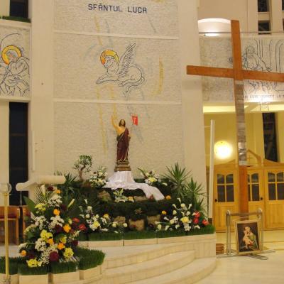 7-8 aprilie: Iaşi: Învierea Domnului sărbătorită în catedrala "Sfânta Fecioară Maria, Regină"