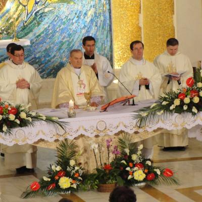 7-8 aprilie: Iaşi: Învierea Domnului sărbătorită în catedrala "Sfânta Fecioară Maria, Regină"