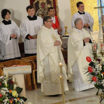 7-8 aprilie: Iaşi: Învierea Domnului sărbătorită în catedrala "Sfânta Fecioară Maria, Regină"
