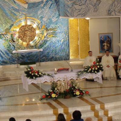 7-8 aprilie: Iaşi: Învierea Domnului sărbătorită în catedrala "Sfânta Fecioară Maria, Regină"