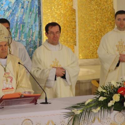 7-8 aprilie: Iaşi: Învierea Domnului sărbătorită în catedrala "Sfânta Fecioară Maria, Regină"