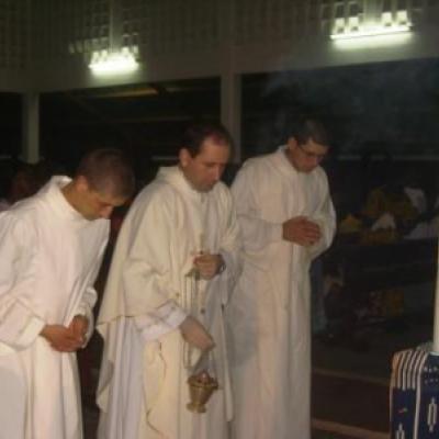 8 aprilie: Djebonoua (Coasta de Fildeş): Sărbătorind Paştele