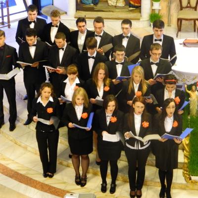 9 aprilie: Iaşi ("Sf. Tereza"): Concert de Paşti: "Isuse înviat, tu m-ai cunoscut!"