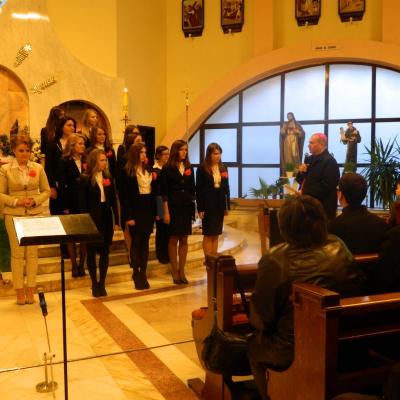 9 aprilie: Iaşi ("Sf. Tereza"): Concert de Paşti: "Isuse înviat, tu m-ai cunoscut!"