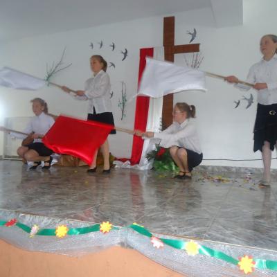 9 aprilie: Galbeni: Scenetă muzicală cu temă pascală