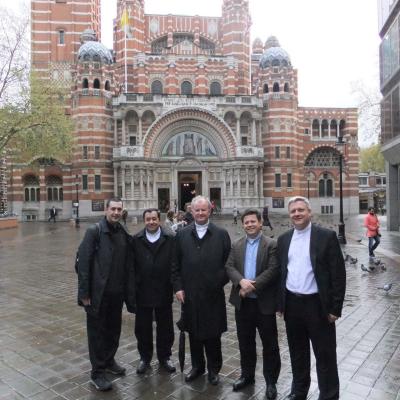12-19 aprilie: Londra: PS Aurel Percă în vizită pastorală la românii catolici