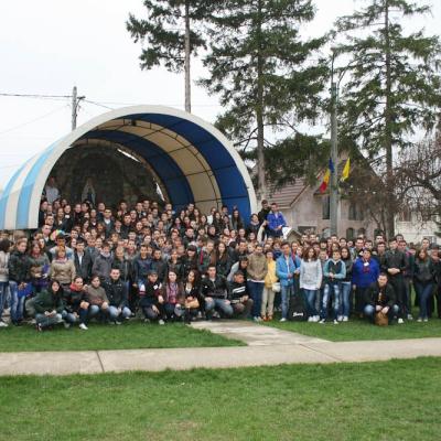14 aprilie: Oneşti: Întâlnirea tinerilor din Acţiunea Catolică, zona Bacău
