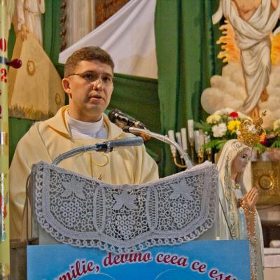 14 aprilie: Oneşti: Întâlnirea tinerilor din Acţiunea Catolică, zona Bacău