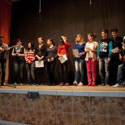 14 aprilie: Oneşti: Întâlnirea tinerilor din Acţiunea Catolică, zona Bacău