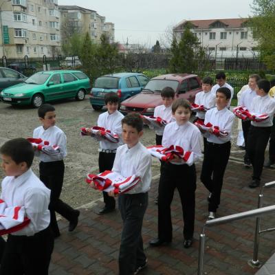 15 aprilie: Bacău "Fericitul Ieremia": Mandatul ministranţilor