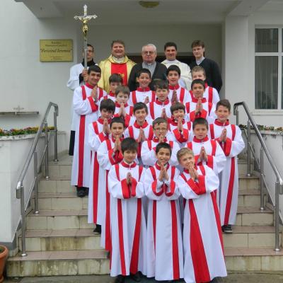 15 aprilie: Bacău "Fericitul Ieremia": Mandatul ministranţilor