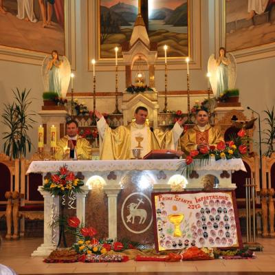 15 aprilie: Luizi-Călugăra: Prima Sfântă Împărtăşanie