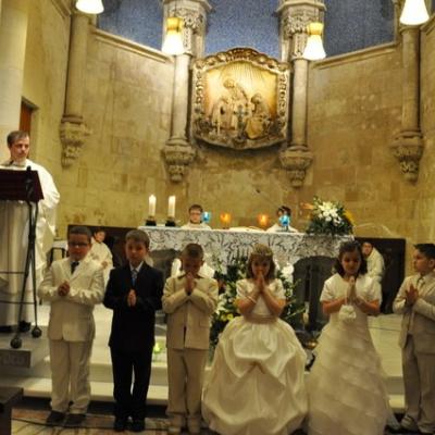 15 aprilie: Barcelona (Lleida): Prima Liturghie în limba română celebrată în bazilica "Sagrada Familia"