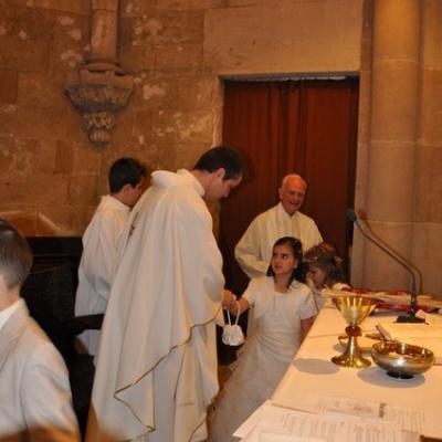 15 aprilie: Barcelona (Lleida): Prima Liturghie în limba română celebrată în bazilica "Sagrada Familia"