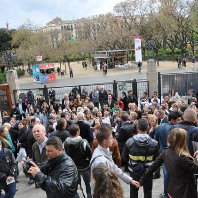 15 aprilie: Barcelona (Lleida): Prima Liturghie în limba română celebrată în bazilica "Sagrada Familia"