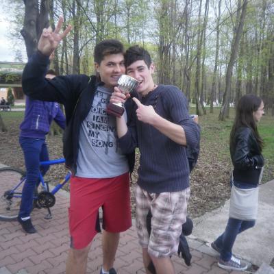 18-20 aprilie: Roman: Turneul interparohial la fotbal