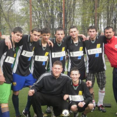 18-20 aprilie: Roman: Turneul interparohial la fotbal