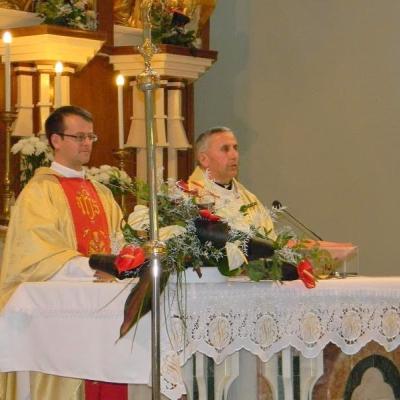 22 aprilie: Suceava: Prima sfântă Împărtăşanie